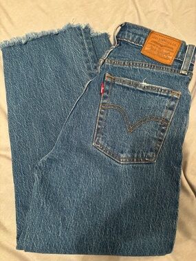Levi's rib cage straight cropped jeans 25